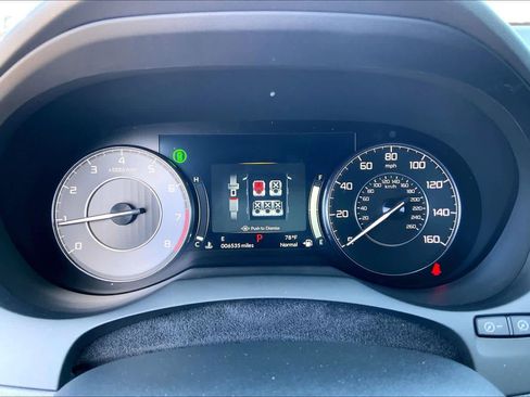 Used 2025 Acura RDX SH-AWD image 25