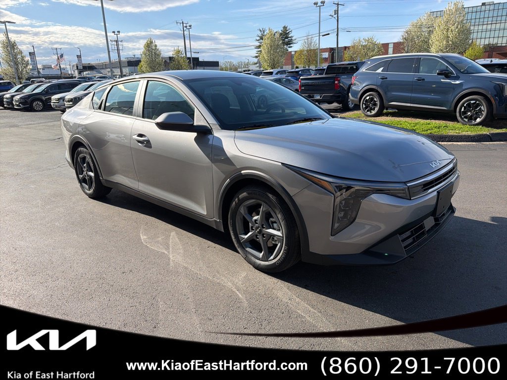 Used 2026 Kia K4 FWD image 4