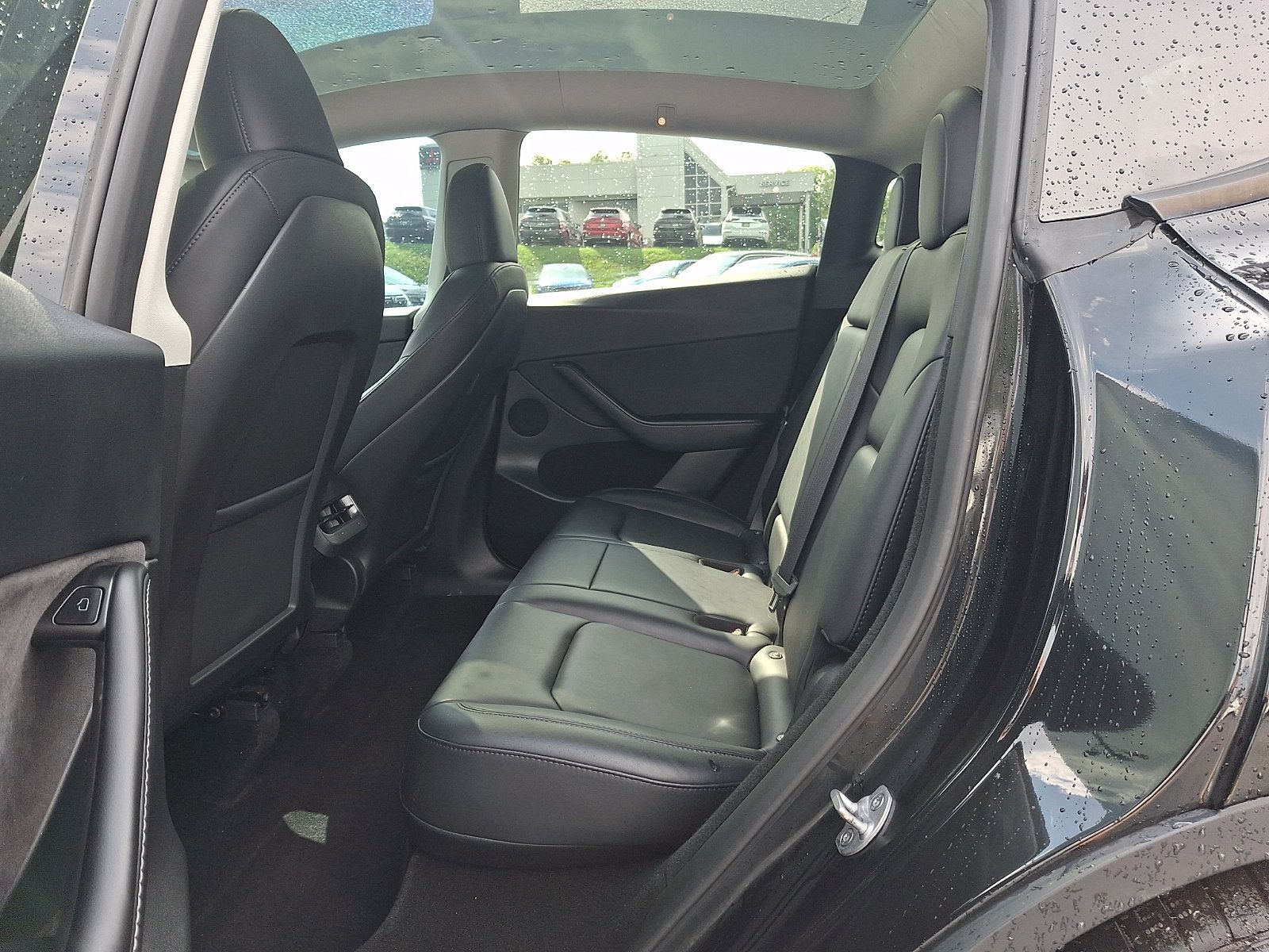 Used 2023 Tesla Model Y Performance AWD/4WD image 10