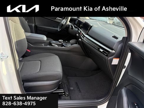 New 2026 Kia Sportage LX image 17