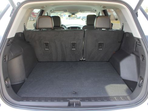 Used 2024 GMC Terrain AT4 image 7