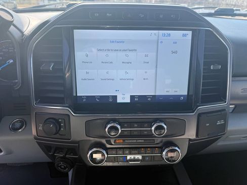 Used 2022 Ford F350 Limited image 30