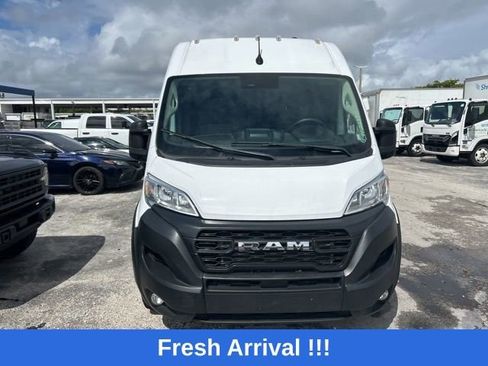 Used 2024 RAM ProMaster 2500 w/ Convenience Group FWD image 13