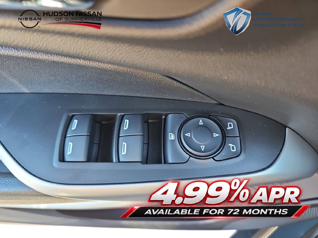 Used 2025 Chevrolet Trax LS w/ LS Convenience Package FWD image 28