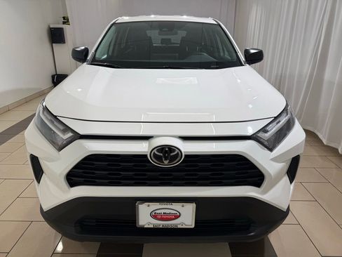 Certified 2023 Toyota RAV4 LE AWD/4WD image 8