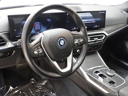 Certified 2023 BMW i4 eDrive35 w/ Premium Package RWD image 7