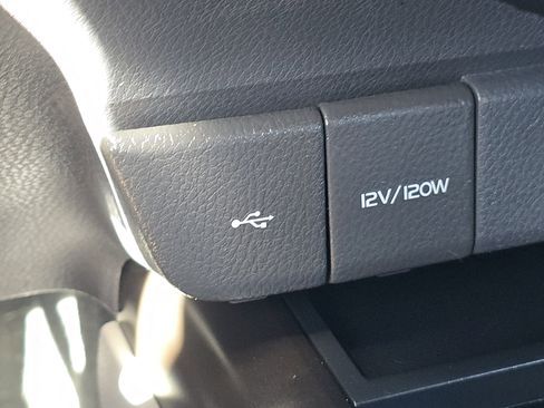 Used 2024 Toyota Camry LE image 6