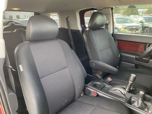 Used 2008 Toyota FJ Cruiser 4WD image 9