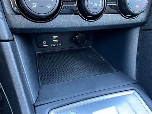 Used 2023 Subaru Impreza Premium image 32