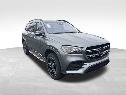 Used 2023 Mercedes-Benz GLS 580 4MATIC image 5