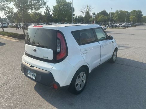 Used 2014 Kia Soul FWD image 5