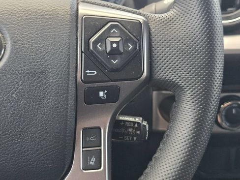 Certified 2023 Toyota Tacoma SR5 AWD/4WD image 31