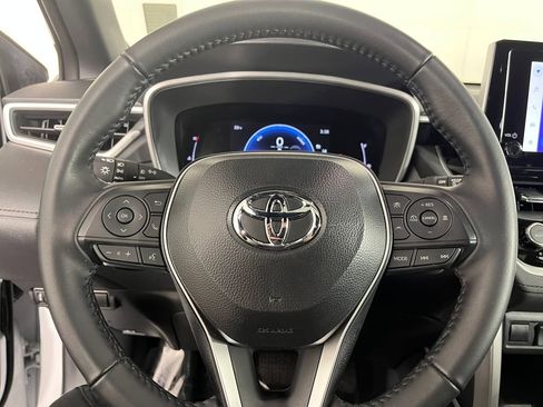 Used 2025 Toyota Corolla Cross AWD Hybrid image 23