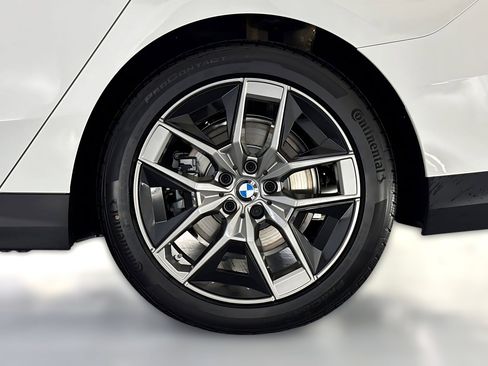 Used 2026 BMW 530i w/ Premium Package image 11