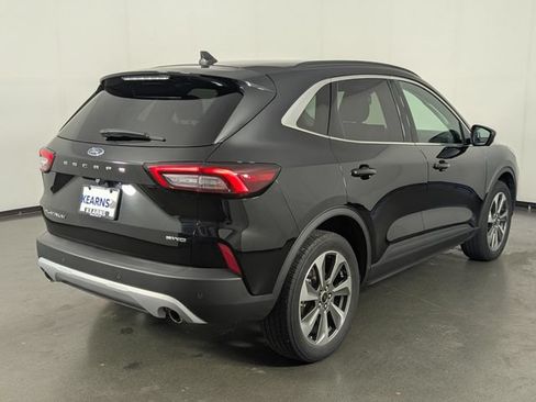 Used 2023 Ford Escape Platinum AWD/4WD image 7