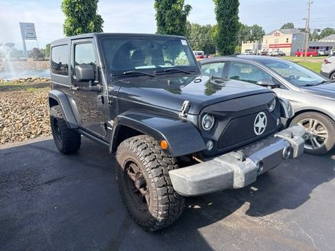 Used 2014 Jeep Wrangler Sport AWD/4WD image 3