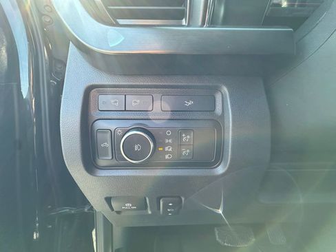 Used 2024 Ford F350 Lariat w/ Lariat Ultimate Package AWD/4WD image 4