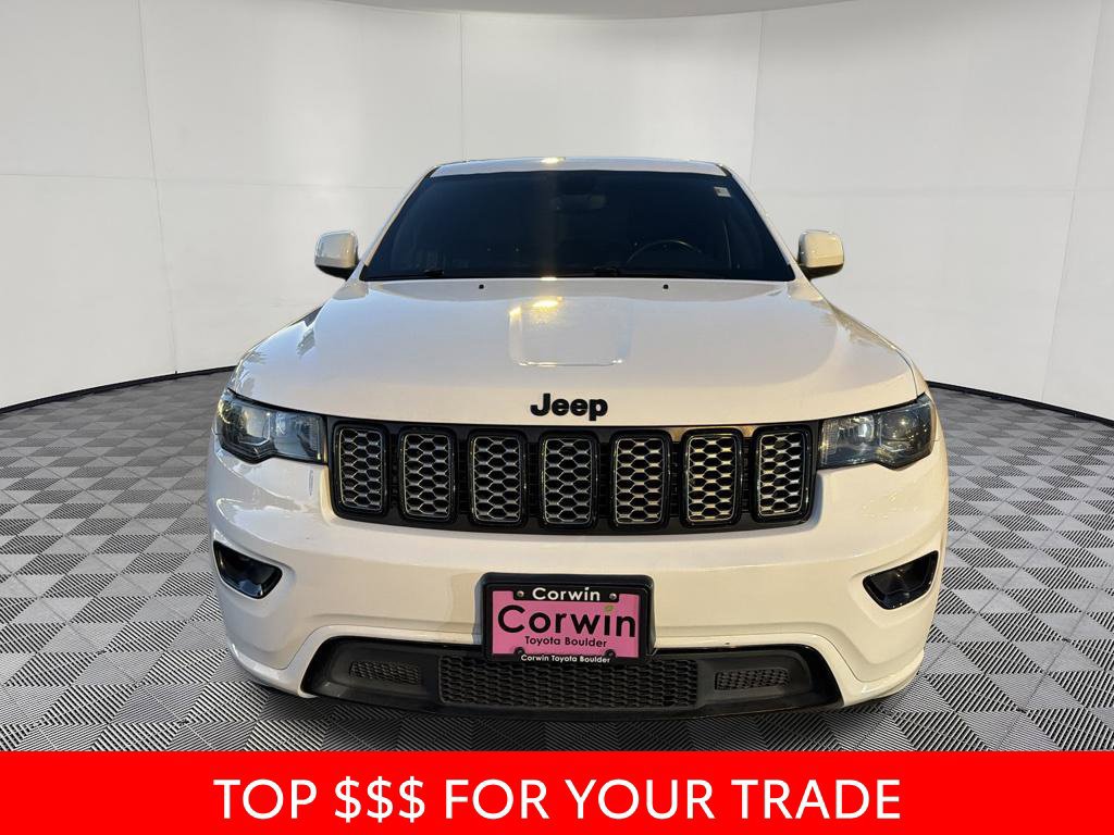 Used 2020 Jeep Grand Cherokee Altitude AWD/4WD image 2