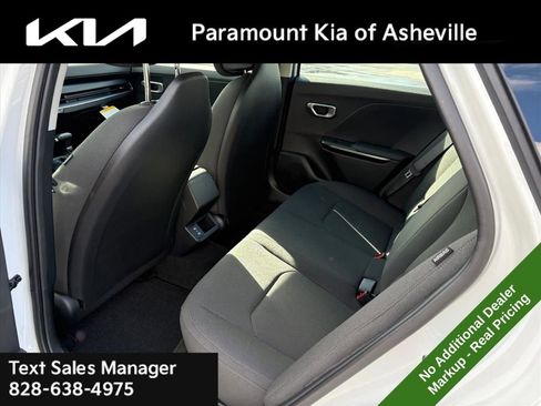 New 2026 Kia K4 LX image 19