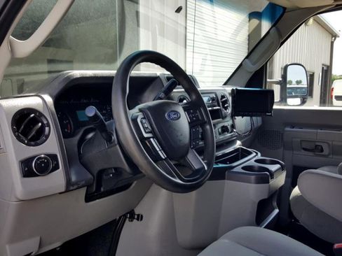 Used 2021 Ford E-350 and Econoline 350 Super Duty w/ Power Windows & Locks Group image 15