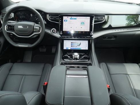New 2026 Jeep Grand Wagoneer L Summit AWD/4WD image 9