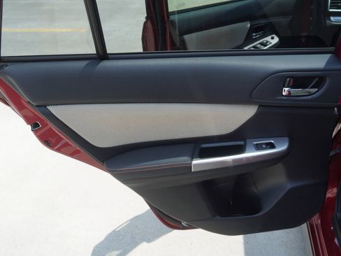 Used 2016 Subaru Crosstrek 2.0i Premium image 30