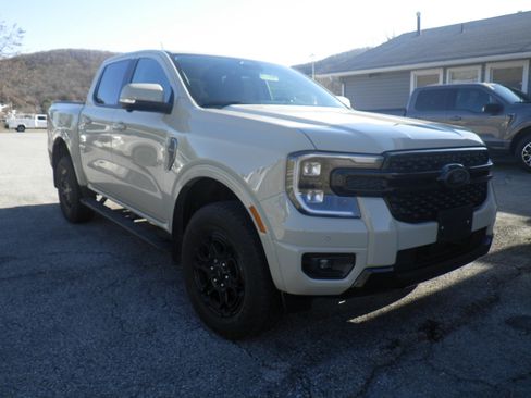 Used 2025 Ford Ranger Lariat w/ FX4 Off-Road Package image 1