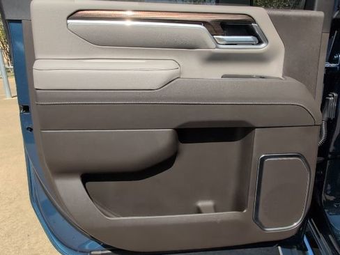 New 2026 Chevrolet Silverado 2500 LT w/ Texas Edition image 9