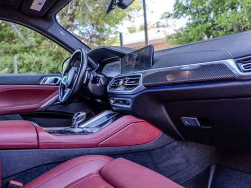Used 2022 BMW X6 M50i w/ Executive Package AWD/4WD image 23