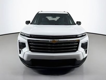 New 2027 Chevrolet Traverse LT w/ Sun and Wheel Package