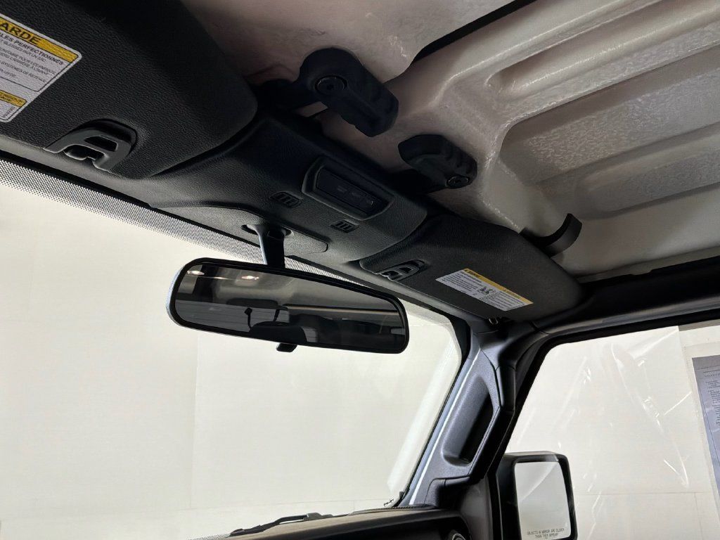 Certified 2022 Jeep Wrangler Sport AWD/4WD image 31