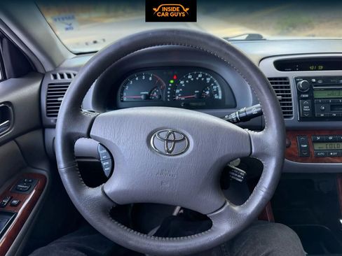 Used 2002 Toyota Camry XLE image 17