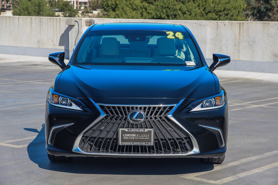 Certified 2024 Lexus ES 300h w/ Premium Package FWD image 2