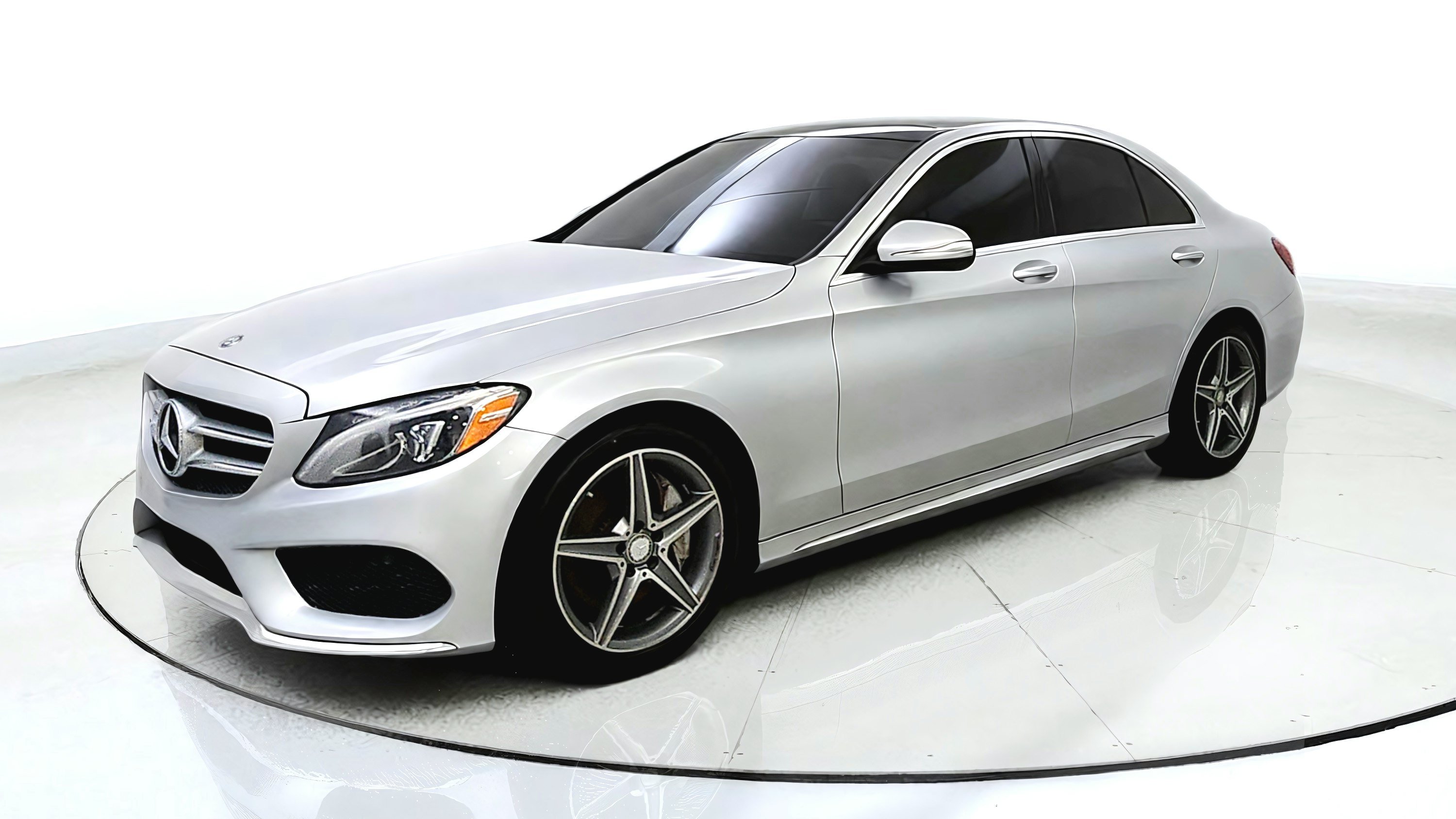 Used 2015 Mercedes-Benz C 300 Sedan image 3