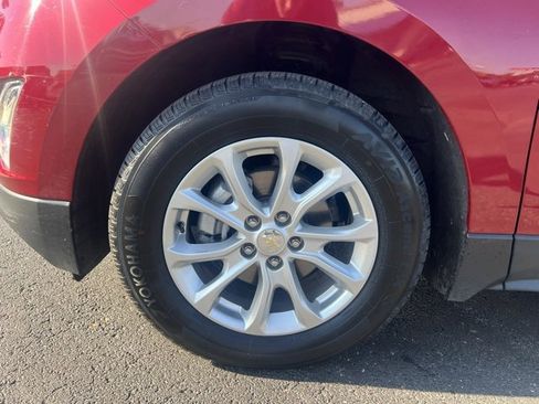 Used 2018 Chevrolet Equinox LT image 19
