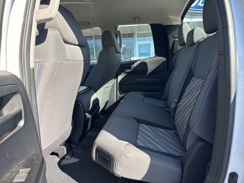 Used 2018 Toyota Tundra SR image 4