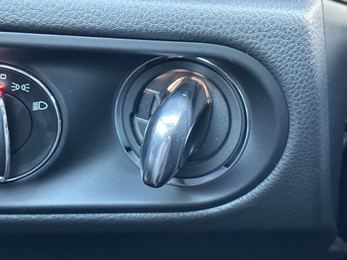 New 2026 Porsche Macan image 25