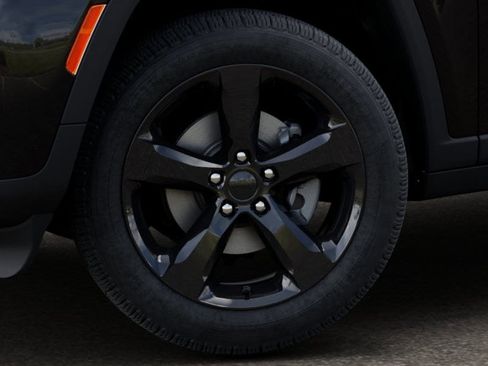 New 2026 Jeep Grand Cherokee L Limited image 3