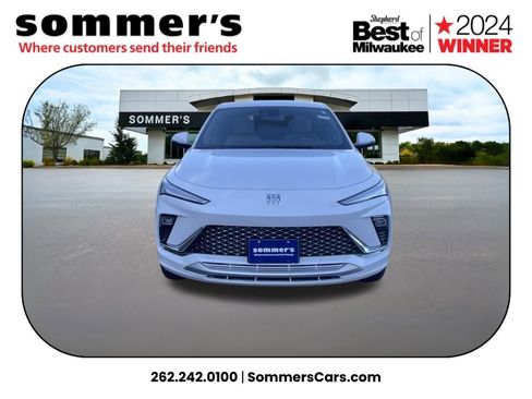 New 2026 Buick Envista Avenir image 2