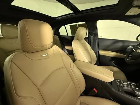 Certified 2025 Cadillac XT4 Premium Luxury w/ Technology Package FWD image 28