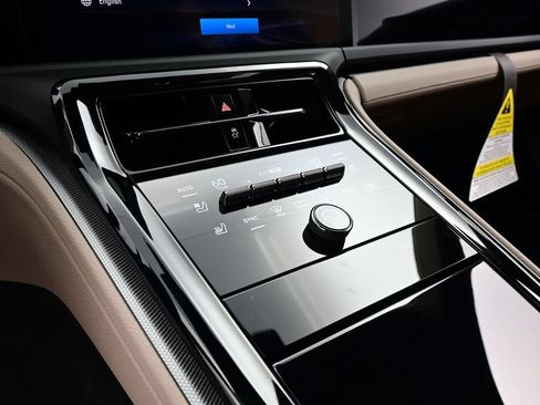 Certified 2026 Porsche Panamera 4 AWD/4WD image 10
