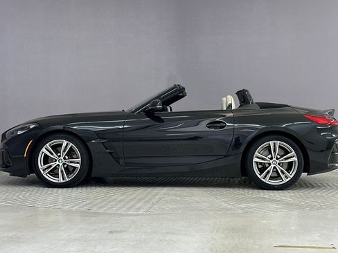 Used 2023 BMW Z4 sDrive30i w/ Convenience Package image 2