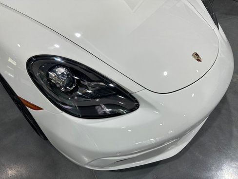 Used 2017 Porsche 718 Boxster RWD image 13