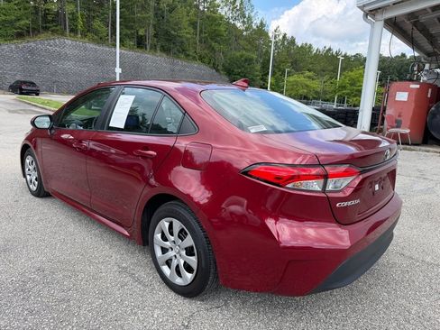 Used 2023 Toyota Corolla LE FWD image 2
