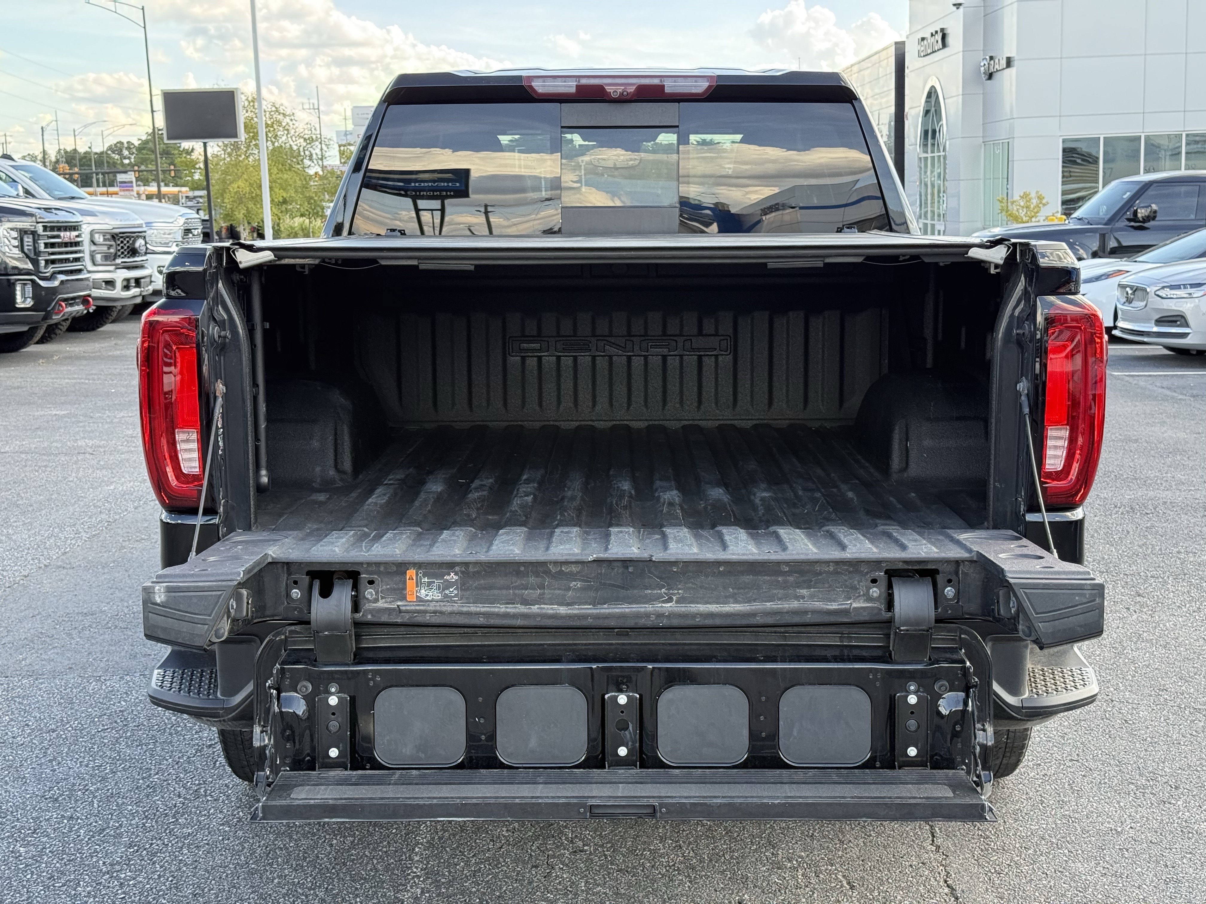 Used 2024 GMC Sierra 1500 Denali w/ Denali Reserve Package AWD/4WD image 36