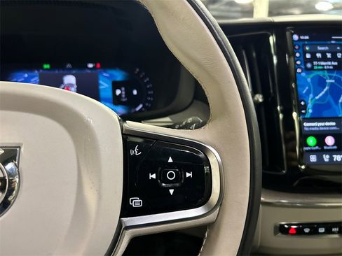 Certified 2023 Volvo XC60 B5 Plus image 14
