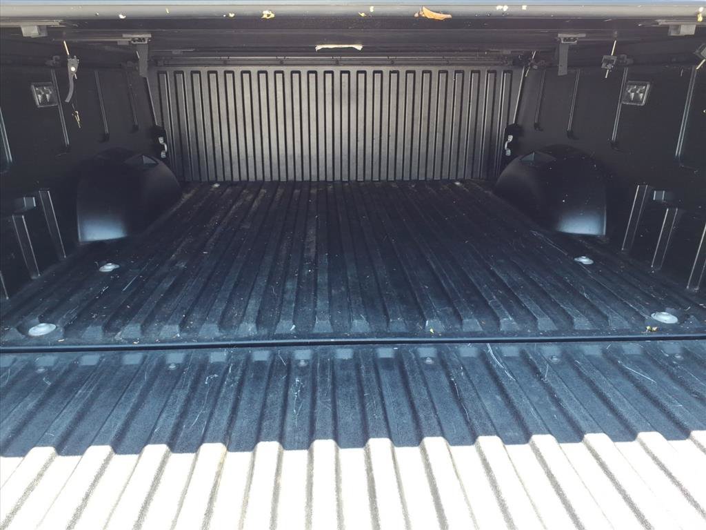 Used 2024 Toyota Tundra Limited AWD/4WD image 9