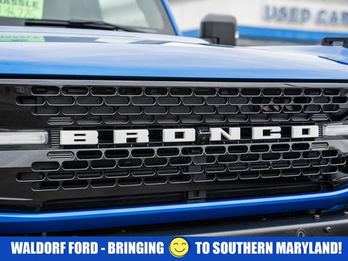 Used 2023 Ford Bronco Wildtrak image 11