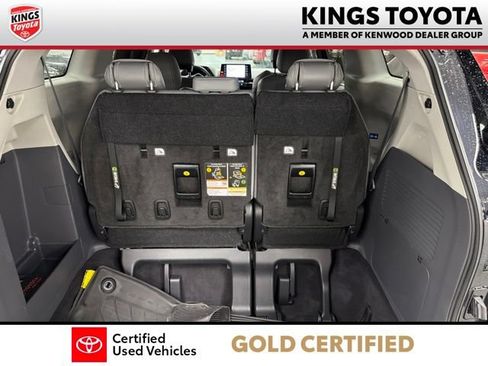 Used 2023 Toyota Sienna XLE FWD image 15