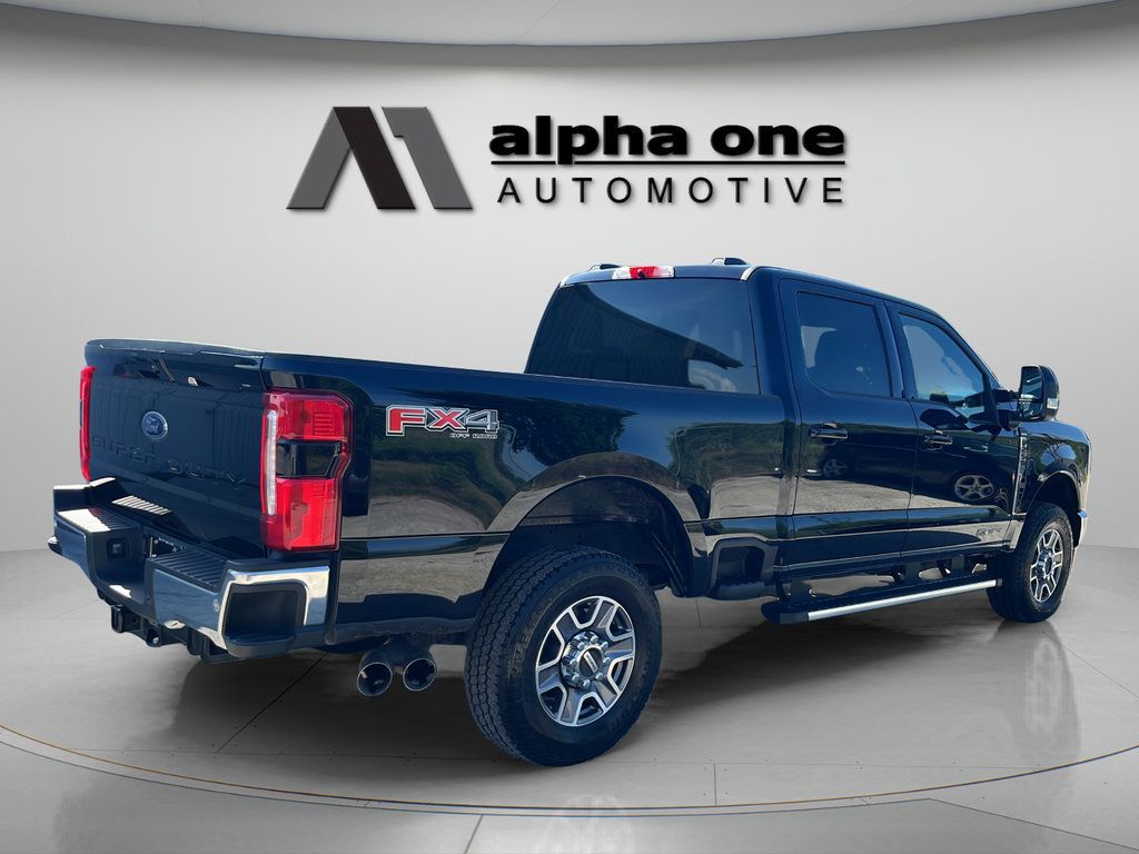 Used 2025 Ford F250 Lariat w/ FX4 Off-Road Package AWD/4WD image 6